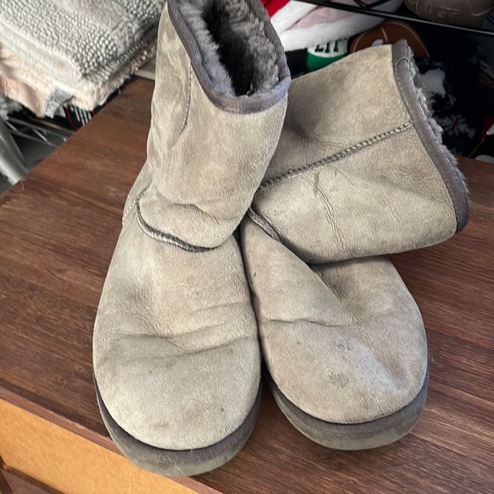 Ugg classic short boots
